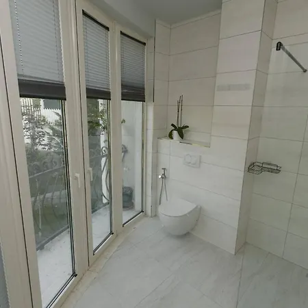 Villa Florence Albania *