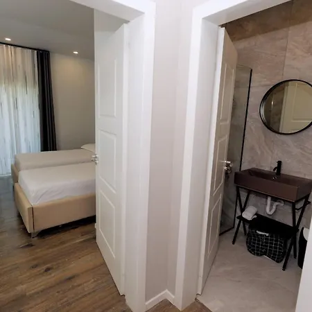 Florence Albania Villa